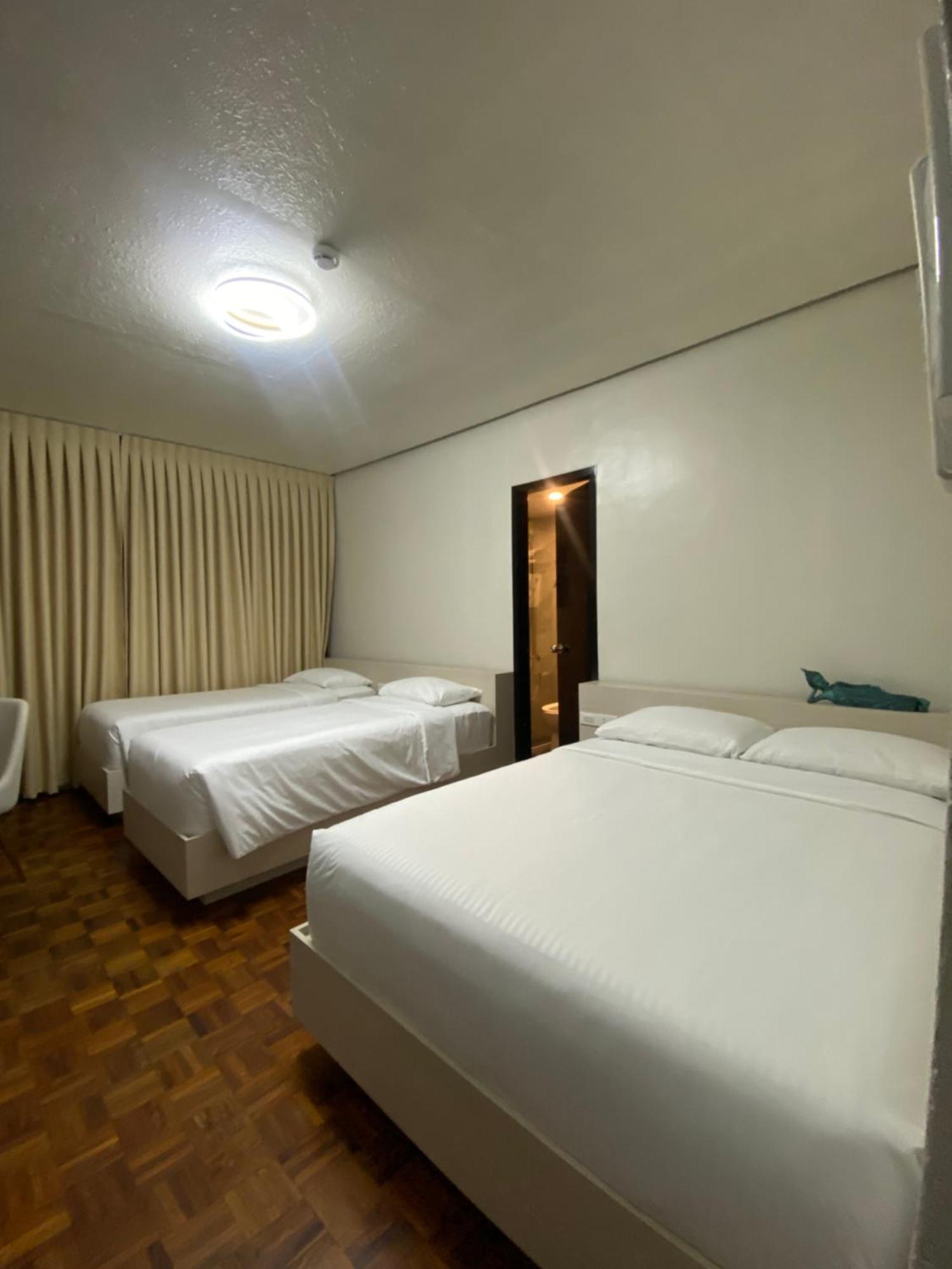 Honey Suite Room Inside Bee Cafe Cebu At Ayala Area מראה חיצוני תמונה